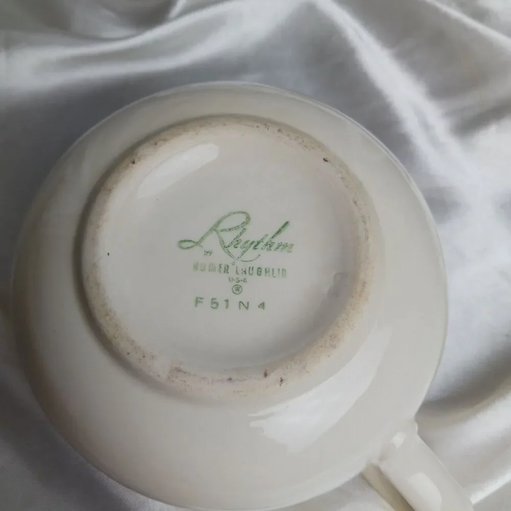 Homer Laughlin Rhythm American Provincial Creamer
